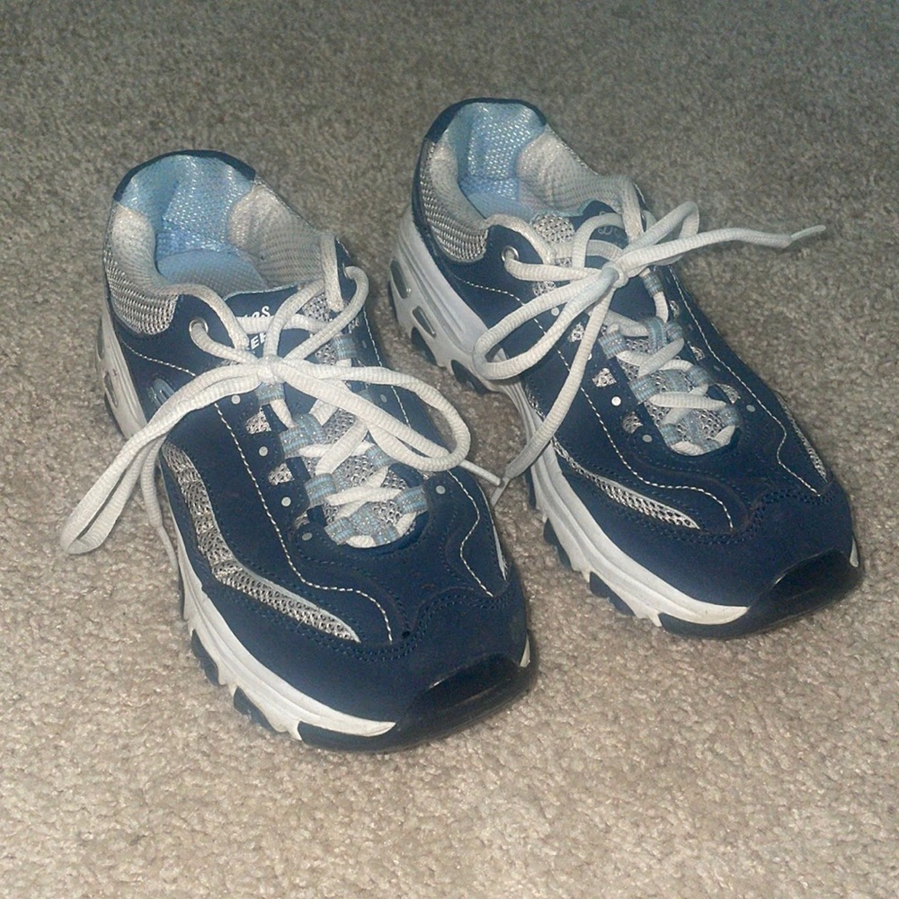 They are almost new, really good condition